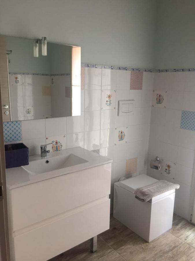 B&B Da Manu Монсерато Екстериор снимка
